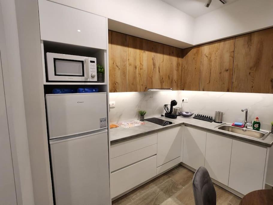 Nice Apartment Near Flisvos Vipgreece Ateny Zewnętrze zdjęcie
