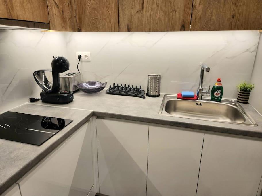 Nice Apartment Near Flisvos Vipgreece Ateny Zewnętrze zdjęcie