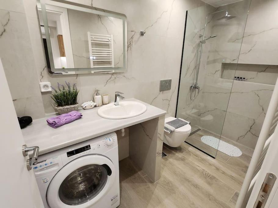 Nice Apartment Near Flisvos Vipgreece Ateny Zewnętrze zdjęcie